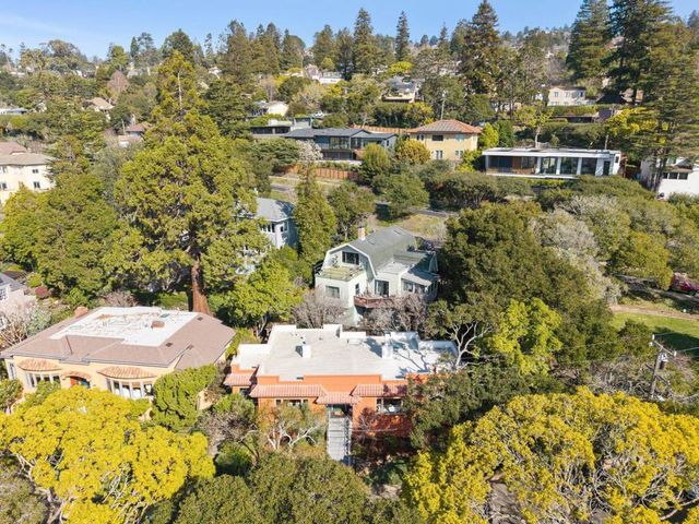 1983 1983 Yosemite Rd, Berkeley, CA 94707