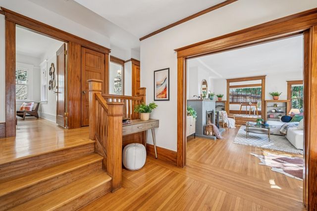 1983 1983 Yosemite Rd, Berkeley, CA 94707