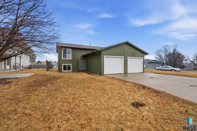 700 704 N Harrington Ave Avenue, Sioux Falls, SD 57103