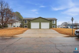 700 704 N Harrington Ave Avenue, Sioux Falls, SD 57103