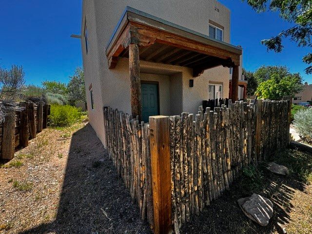 2210 Miguel Chavez 518, Santa Fe, NM 87505