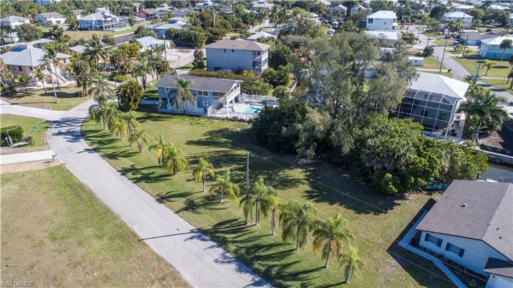 24490 Sailfish ST, BONITA SPRINGS, FL 34134 — photo 4