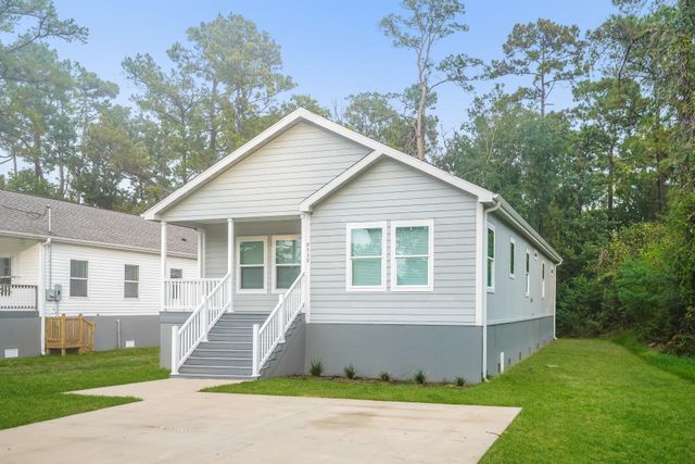 9330 Crestview Drive, Houston, TX 77078