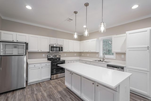 9330 Crestview Drive, Houston, TX 77078