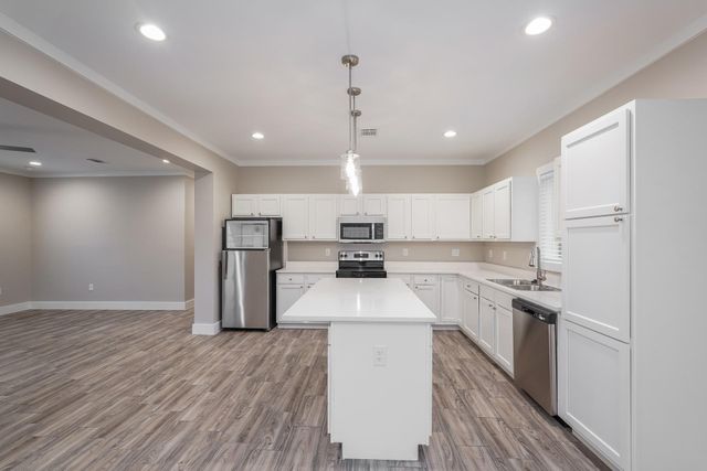 9330 Crestview Drive, Houston, TX 77078