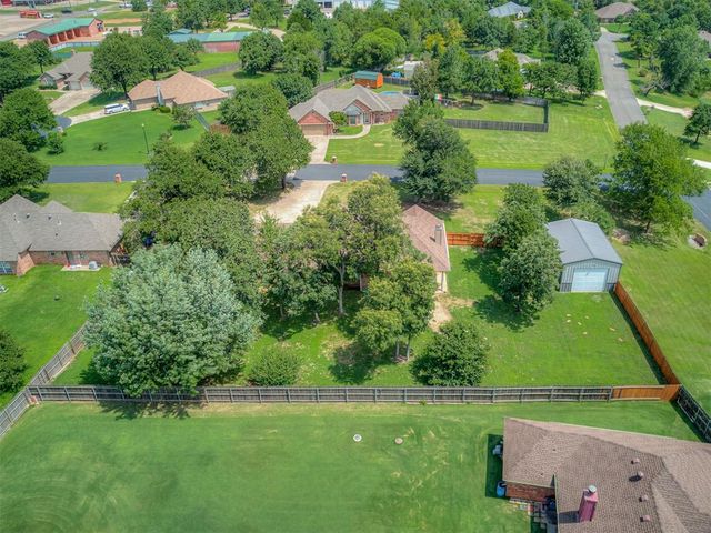 4445 Oak Hill, Guthrie, OK 73044
