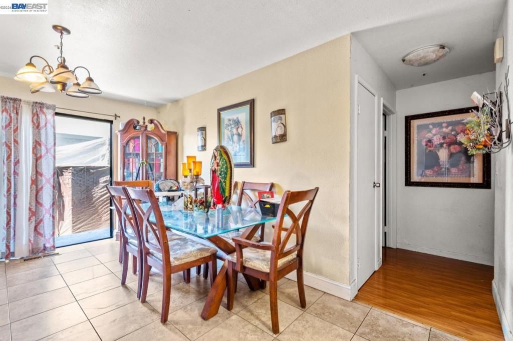 Image 4 of property listing at 33454 7Th St, Union City, CA 94587