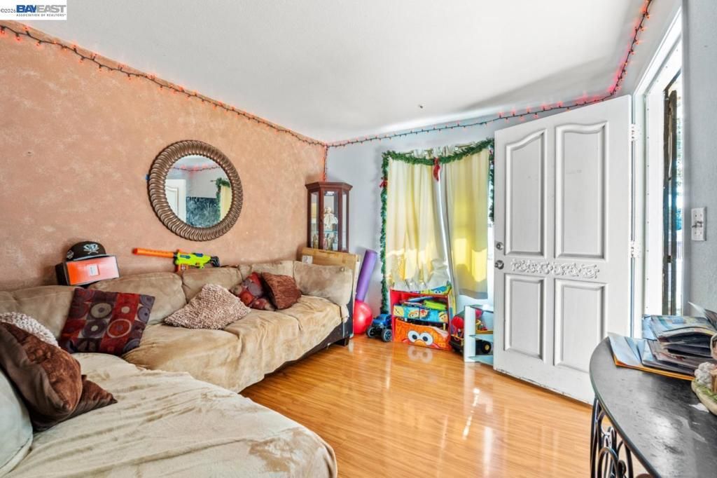 Image 7 of property listing at 33454 7Th St, Union City, CA 94587