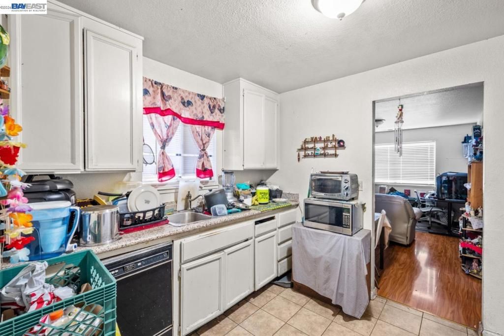 Image 8 of property listing at 33454 7Th St, Union City, CA 94587