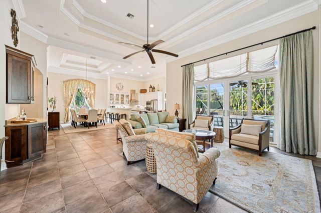 8399 SE Island Way, Jupiter, FL 33458