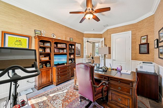 8399 SE Island Way, Jupiter, FL 33458