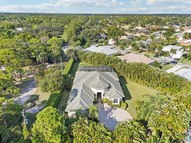 8399 SE Island Way, Jupiter, FL 33458