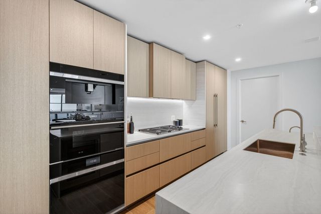 900 N Ocean Boulevard 1702, Pompano Beach, FL 33062