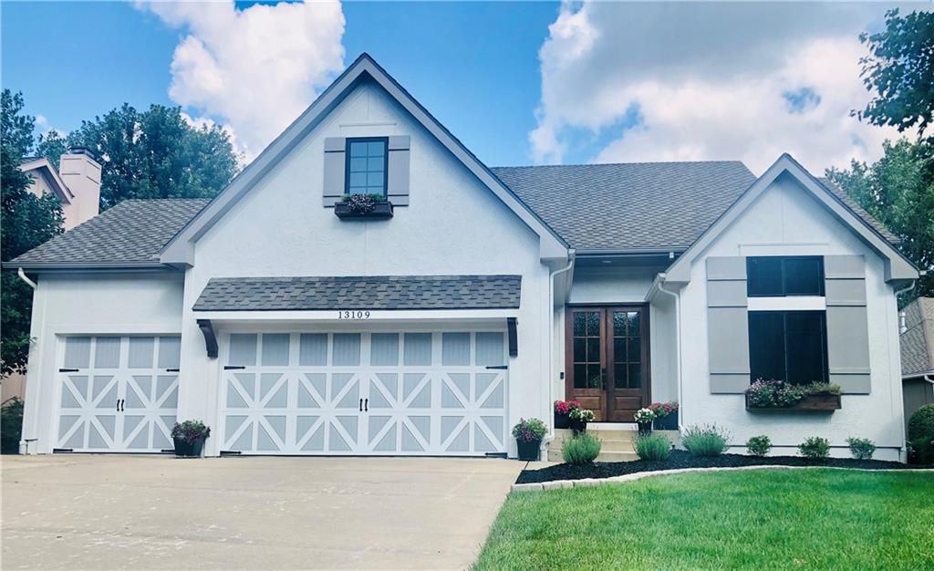 13109 Bluejacket Street, Overland Park, KS 66213