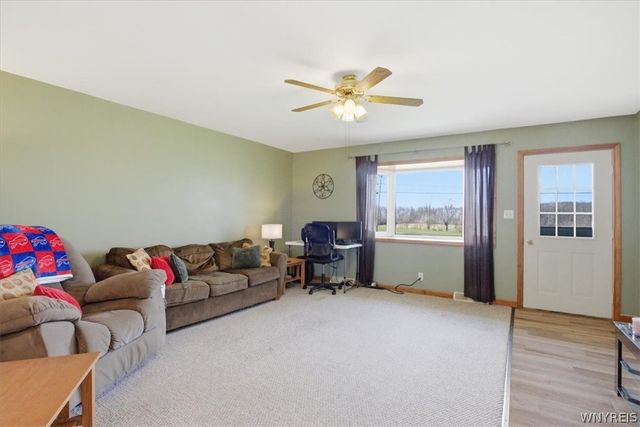 4256 Upper Mountain Road, Cambria, NY 14132