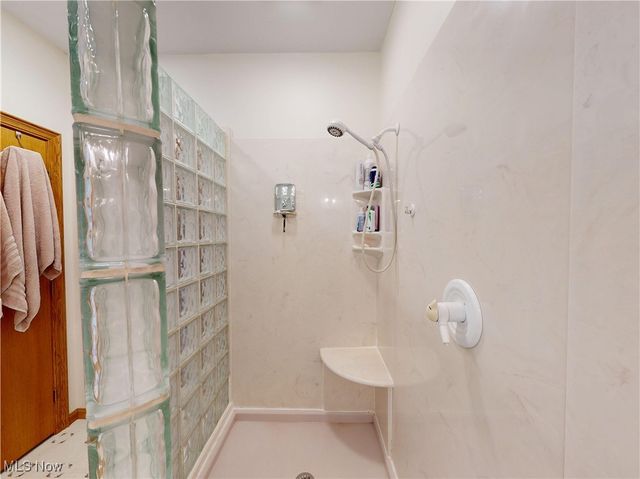 35005 Lisle Court, Willoughby, OH 44094