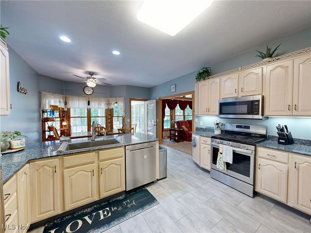 35005 Lisle Court, Willoughby, OH 44094