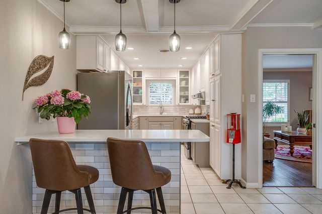 4209 Bilglade Road, Fort Worth, TX 76109