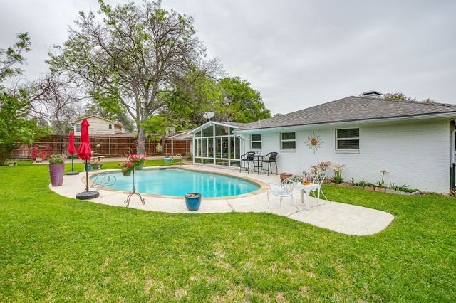 4209 Bilglade Road, Fort Worth, TX 76109