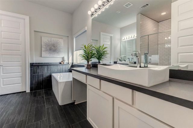 9869 Western Sky Drive, Brookshire, TX 77423