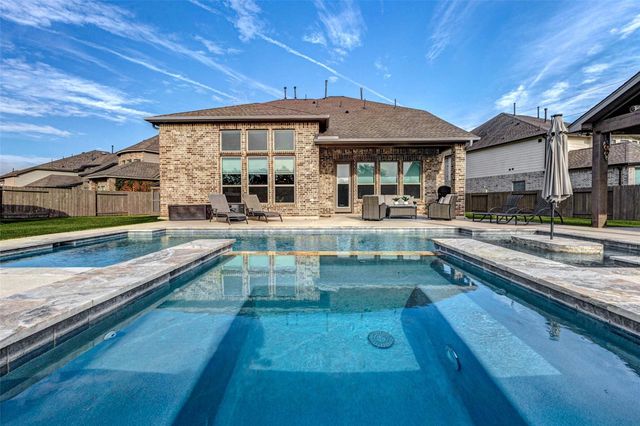 9869 Western Sky Drive, Brookshire, TX 77423