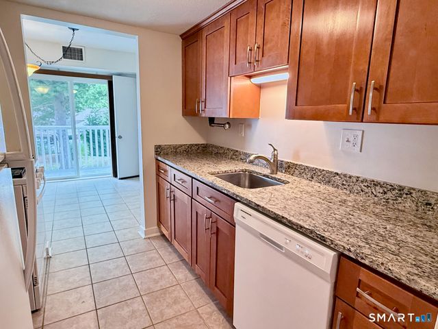 102 Brookwood Drive C, Rocky Hill, CT 06067