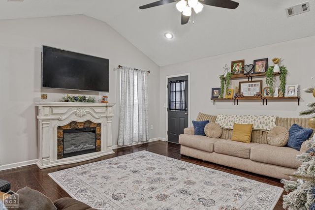 148 County Road 418, Jonesboro, AR 72404