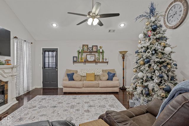 148 County Road 418, Jonesboro, AR 72404