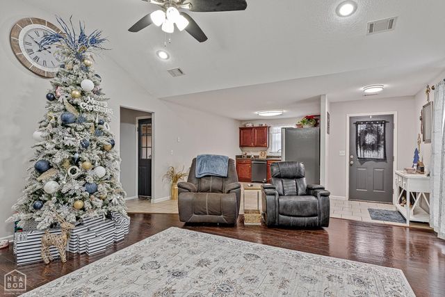 148 County Road 418, Jonesboro, AR 72404