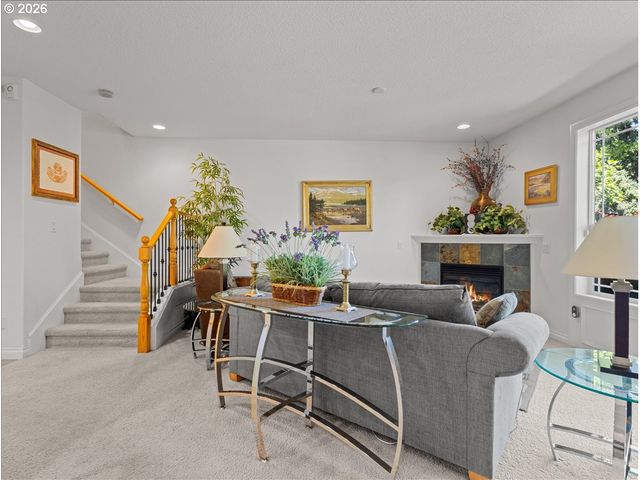 211 Se 198TH Pl, Camas, WA 98607