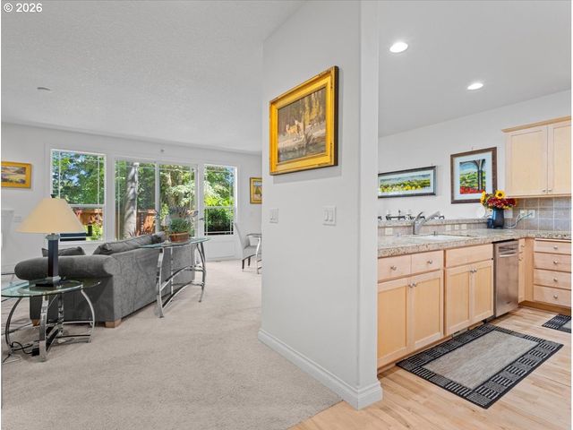 211 Se 198TH Pl, Camas, WA 98607