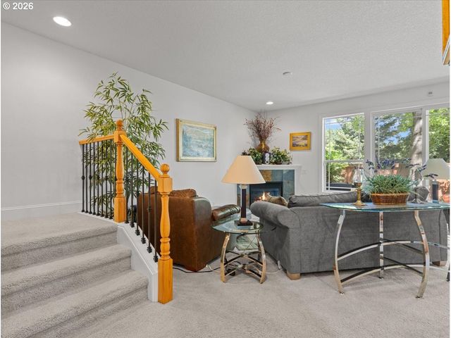 211 Se 198TH Pl, Camas, WA 98607
