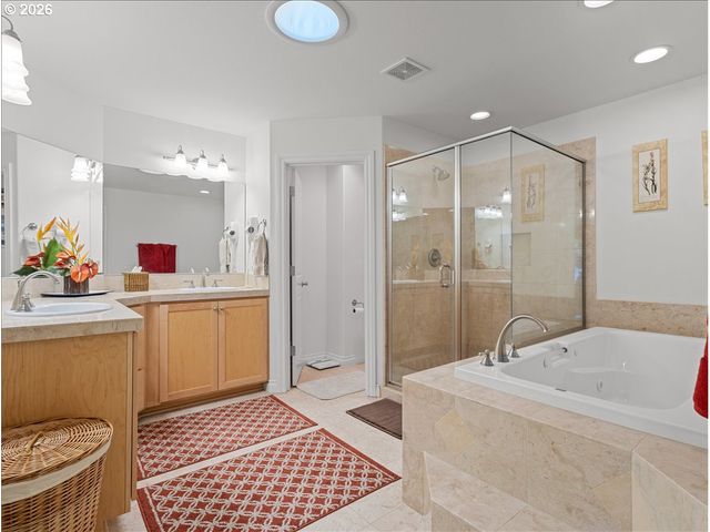 211 Se 198TH Pl, Camas, WA 98607
