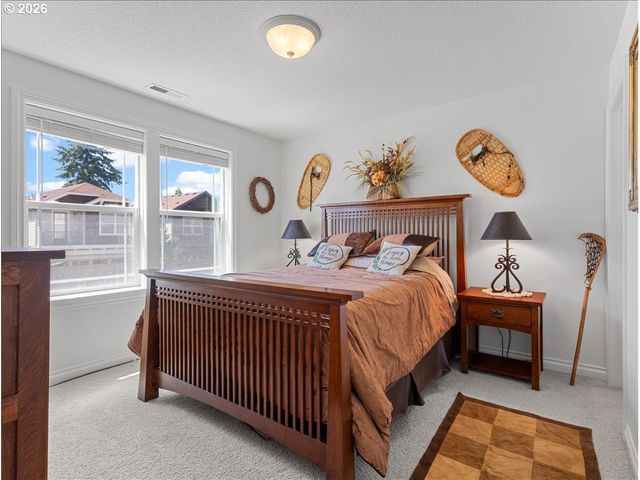 211 Se 198TH Pl, Camas, WA 98607