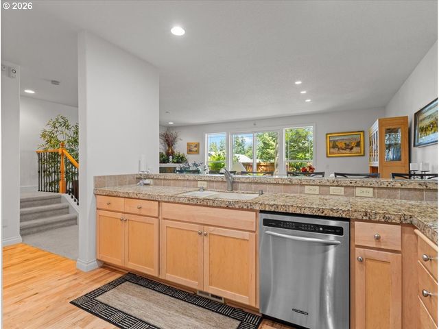 211 Se 198TH Pl, Camas, WA 98607