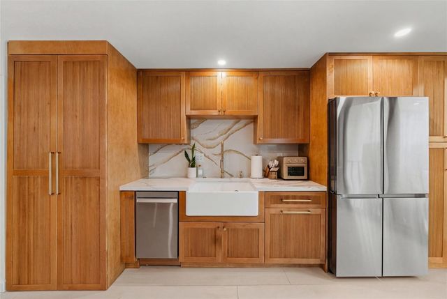 1905 N Ocean Boulevard d, Fort Lauderdale, FL 33305