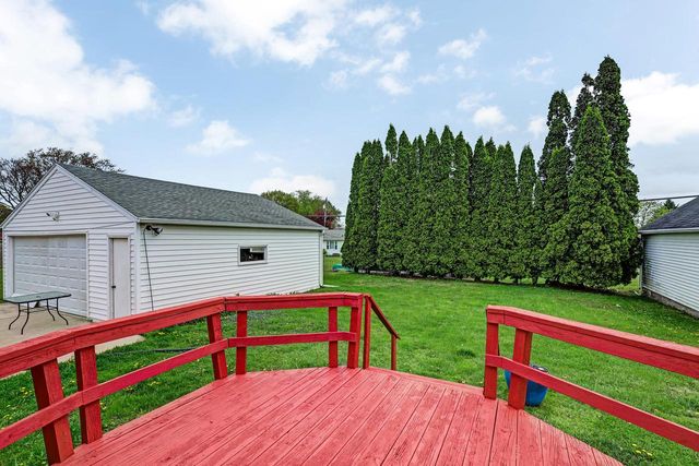 625 S 32nd STREET, Manitowoc, WI 54220