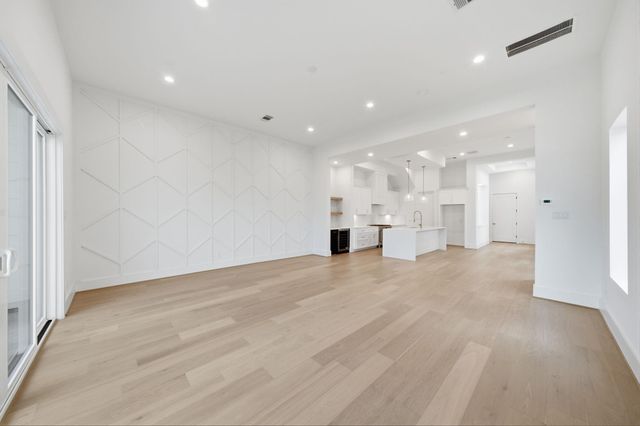 835 W 25th Street, Houston, TX 77008