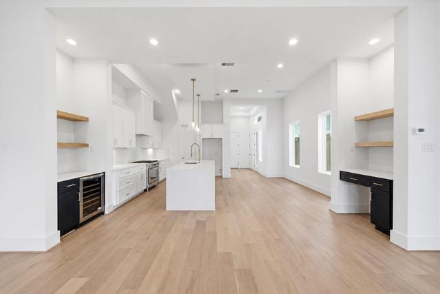 835 W 25th Street, Houston, TX 77008