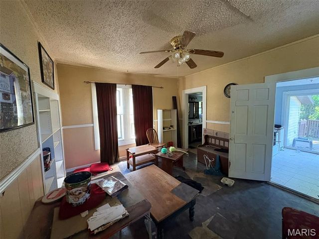 301 Plum Street, Collinsville, IL 62234