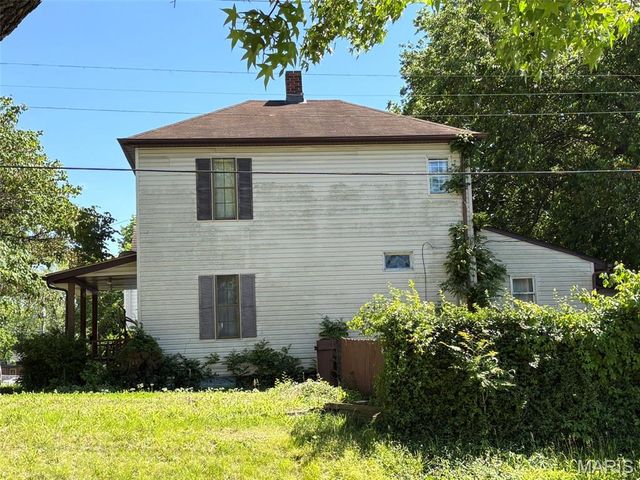 301 Plum Street, Collinsville, IL 62234