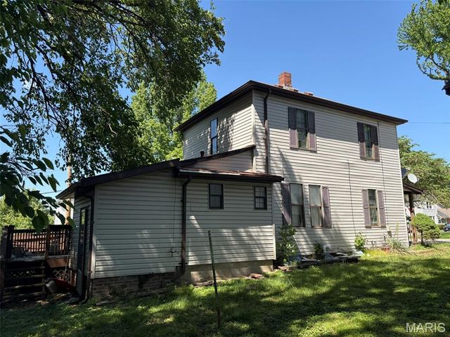 301 Plum Street, Collinsville, IL 62234