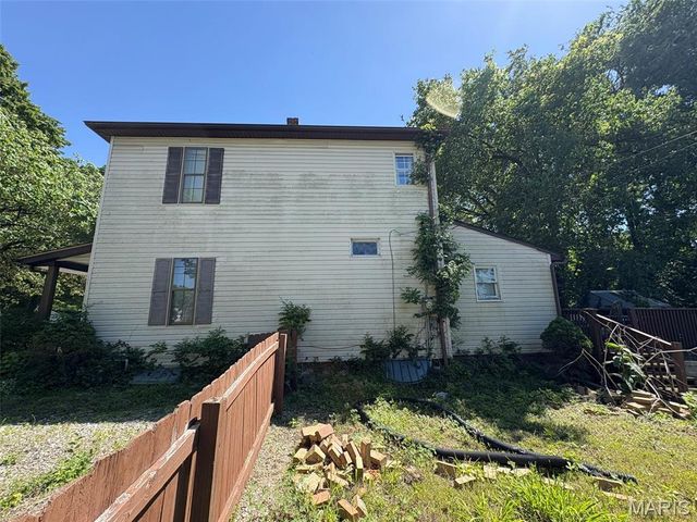 301 Plum Street, Collinsville, IL 62234