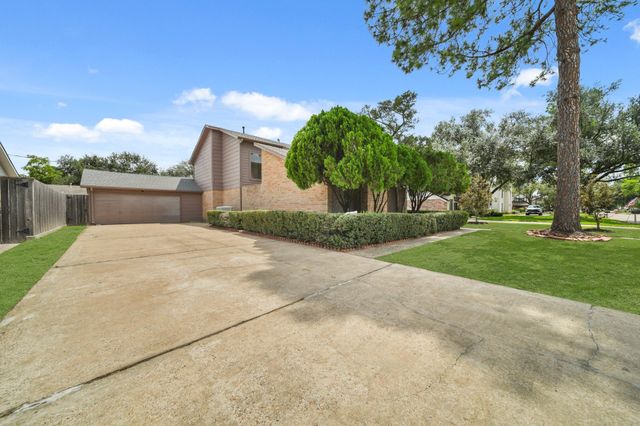 3010 Manila Lane, Houston, TX 77043