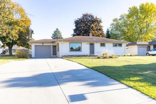 W2713 River Bend COURT, Sheboygan Falls, WI 53085