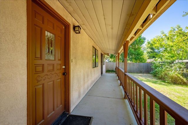 4822 Livoti Ave, Fair Oaks, CA 95628