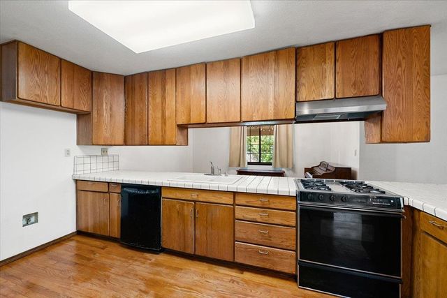 4822 Livoti Ave, Fair Oaks, CA 95628