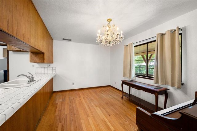 4822 Livoti Ave, Fair Oaks, CA 95628
