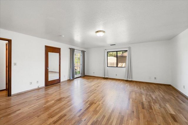 4822 Livoti Ave, Fair Oaks, CA 95628