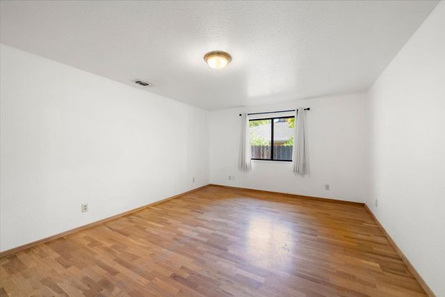 4822 Livoti Ave, Fair Oaks, CA 95628